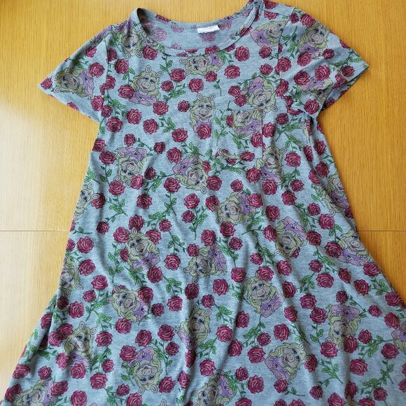 LuLaRoe Carly XS Miss Piggy Red Roses Gray Dress - Picture 7 of 11